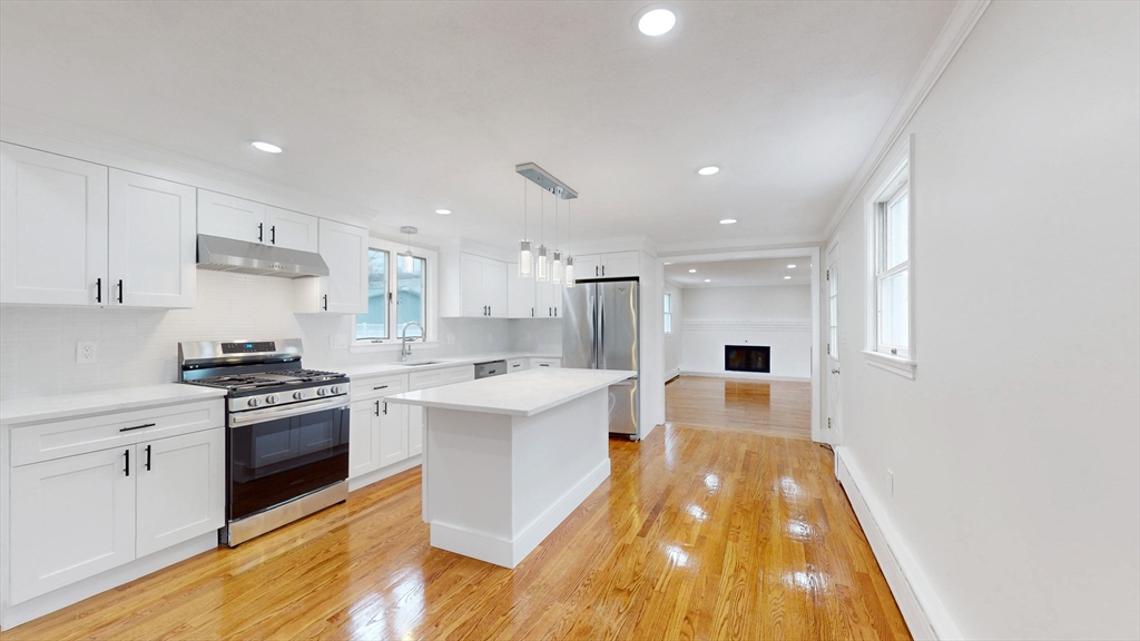 22 Baldwin Street Winchester, MA 01890 - Photo 7 of 22