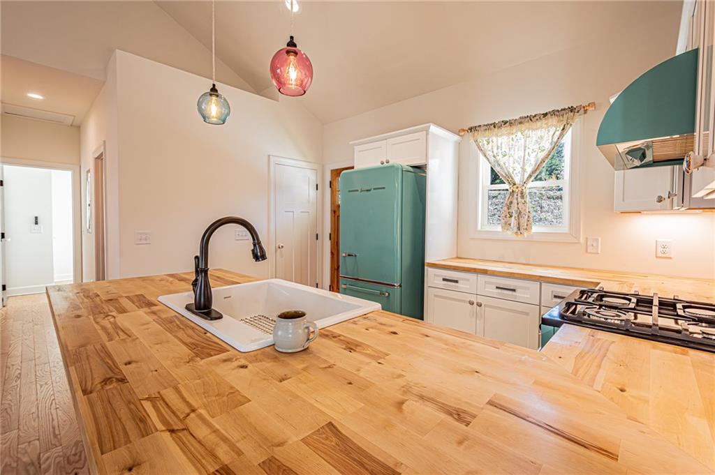 1415 Calhoun Road Dahlonega, GA 30533 - Photo 10 of 52