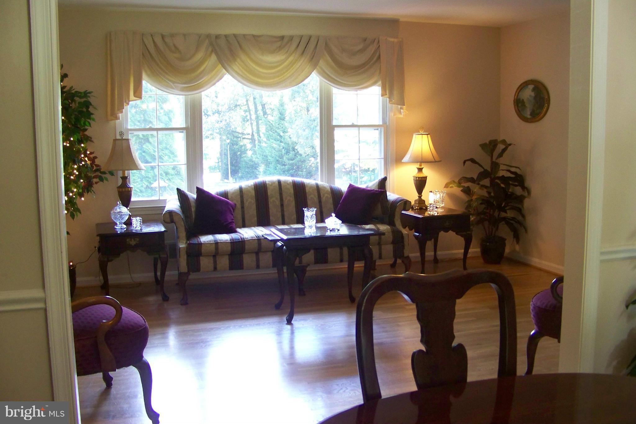 90 Circle Road Pasadena, MD 21122 - Photo 11 of 21 Living Room Large Picture window