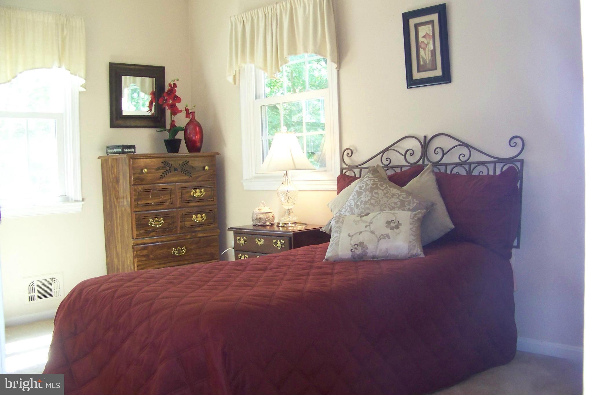 90 Circle Road Pasadena, MD 21122 - Photo 15 of 21 Bedroom #2