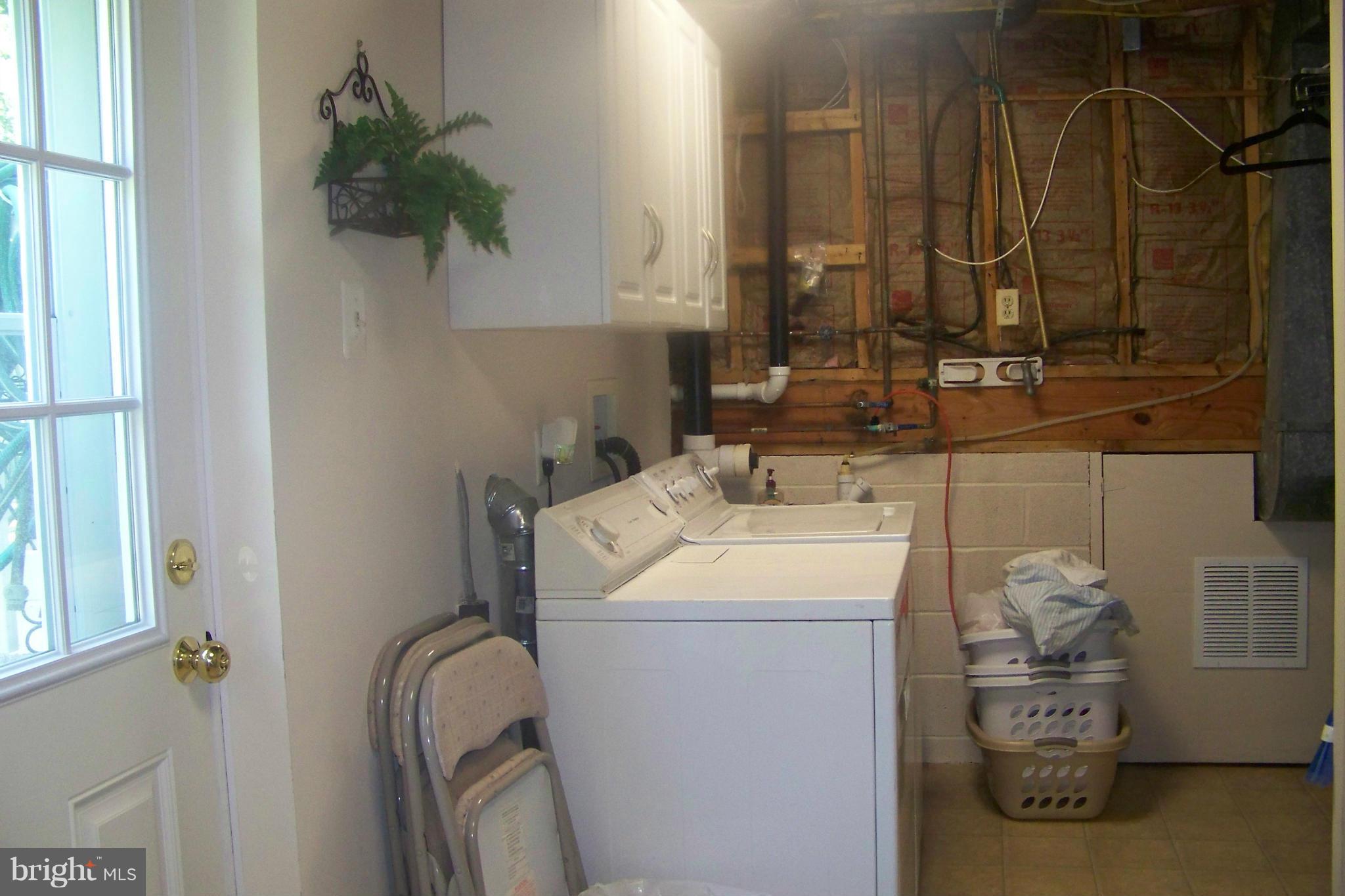 90 Circle Road Pasadena, MD 21122 - Photo 20 of 21 Laundry Room