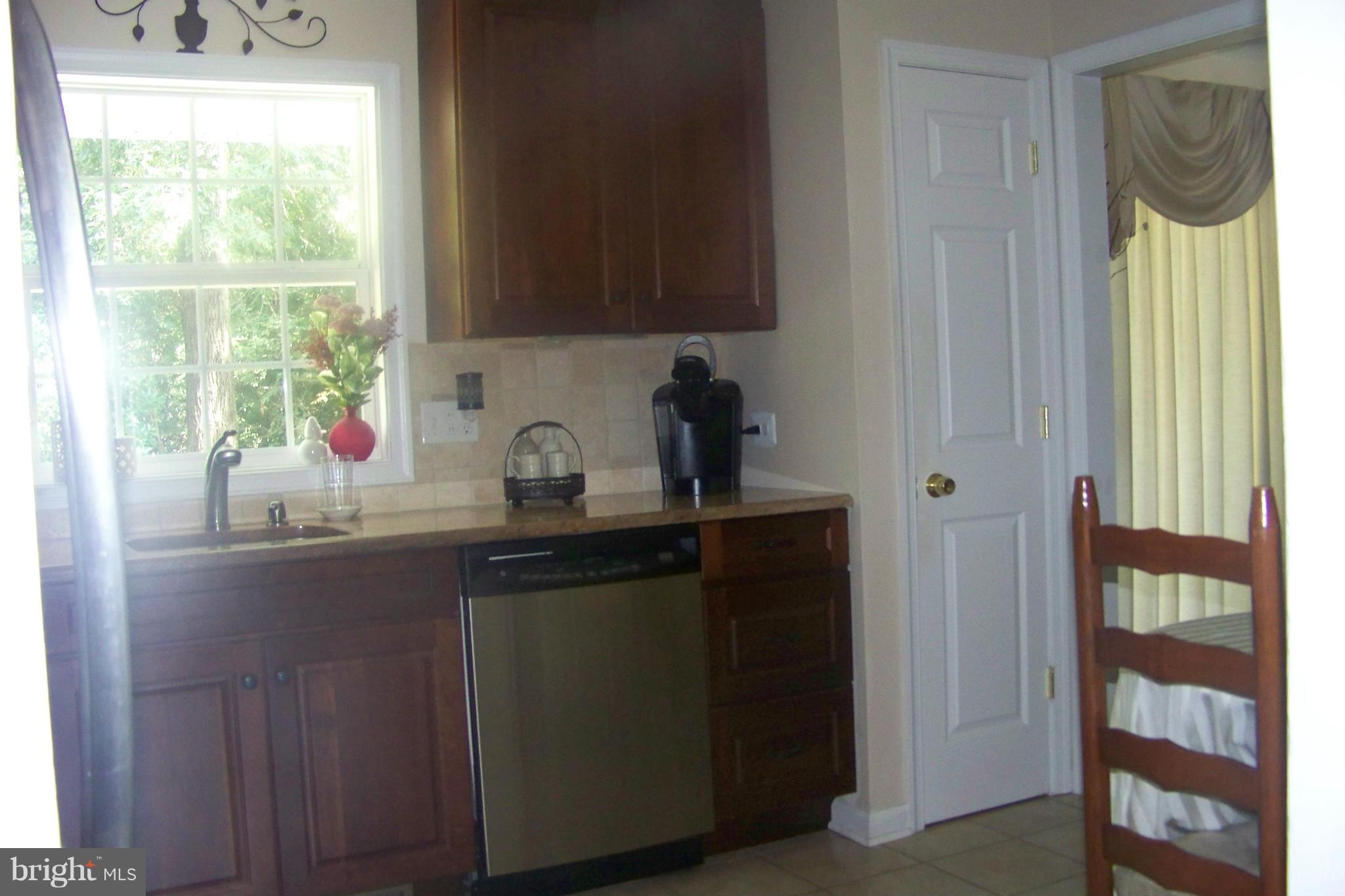 90 Circle Road Pasadena, MD 21122 - Photo 9 of 21 Kitchen w/Pantry