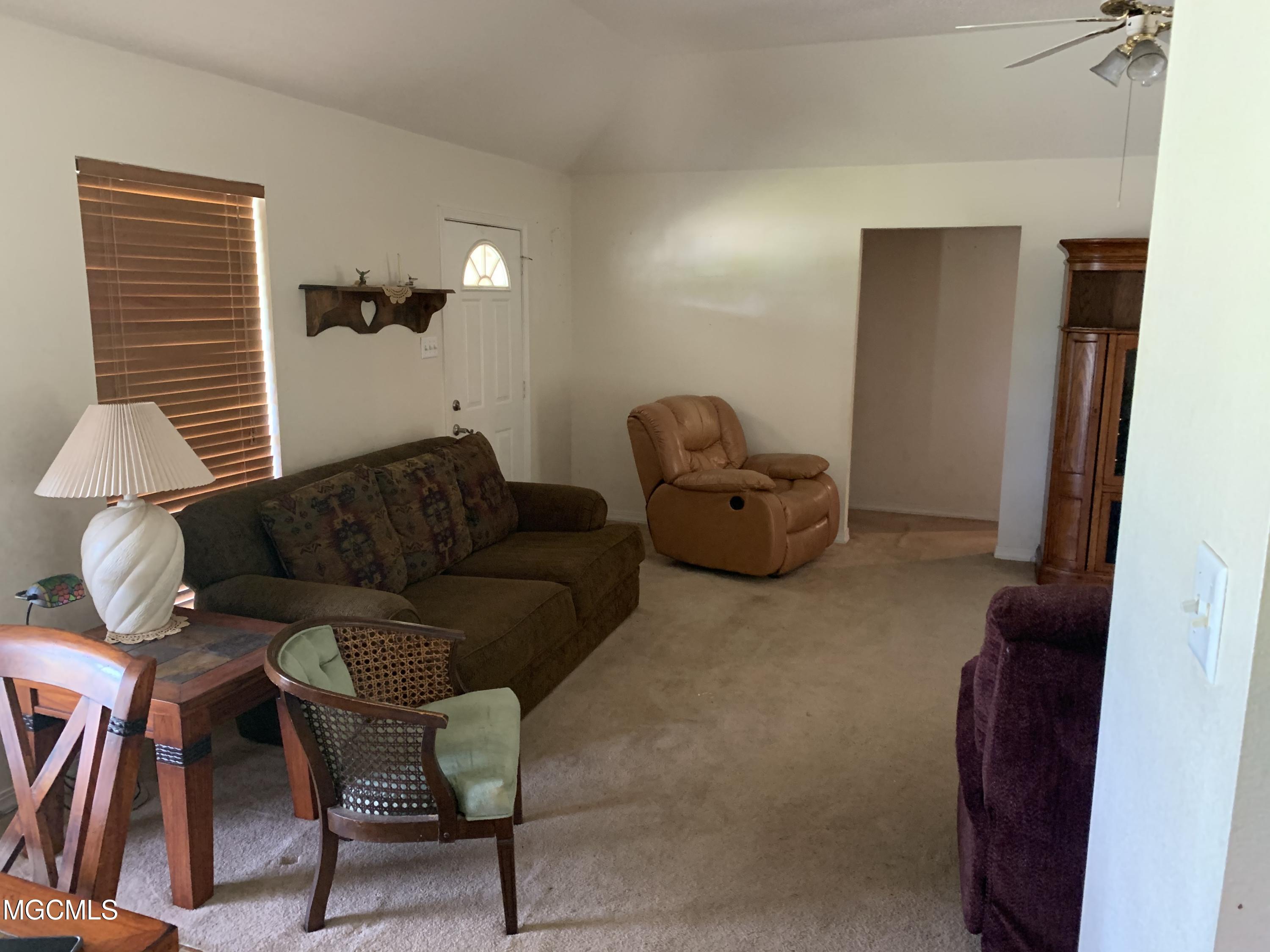 3205 Jerry Davis Road Moss Point, MS 39562 - Photo 10 of 26 IMG_1756