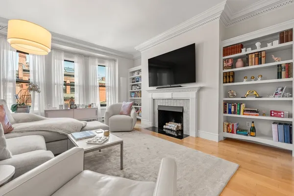 $2,250,000 | 333 Commonwealth Avenue, Unit 14, Boston, MA 02115