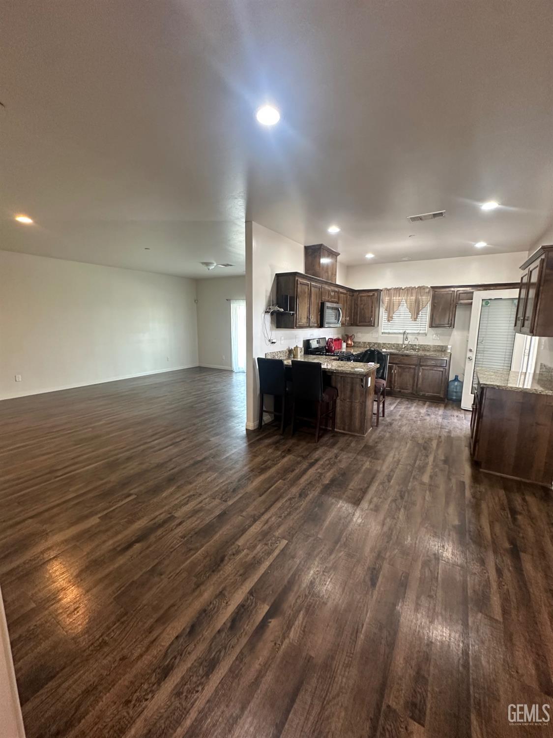 Undisclosed Address Wasco, CA 93280 - Photo 17 of 24