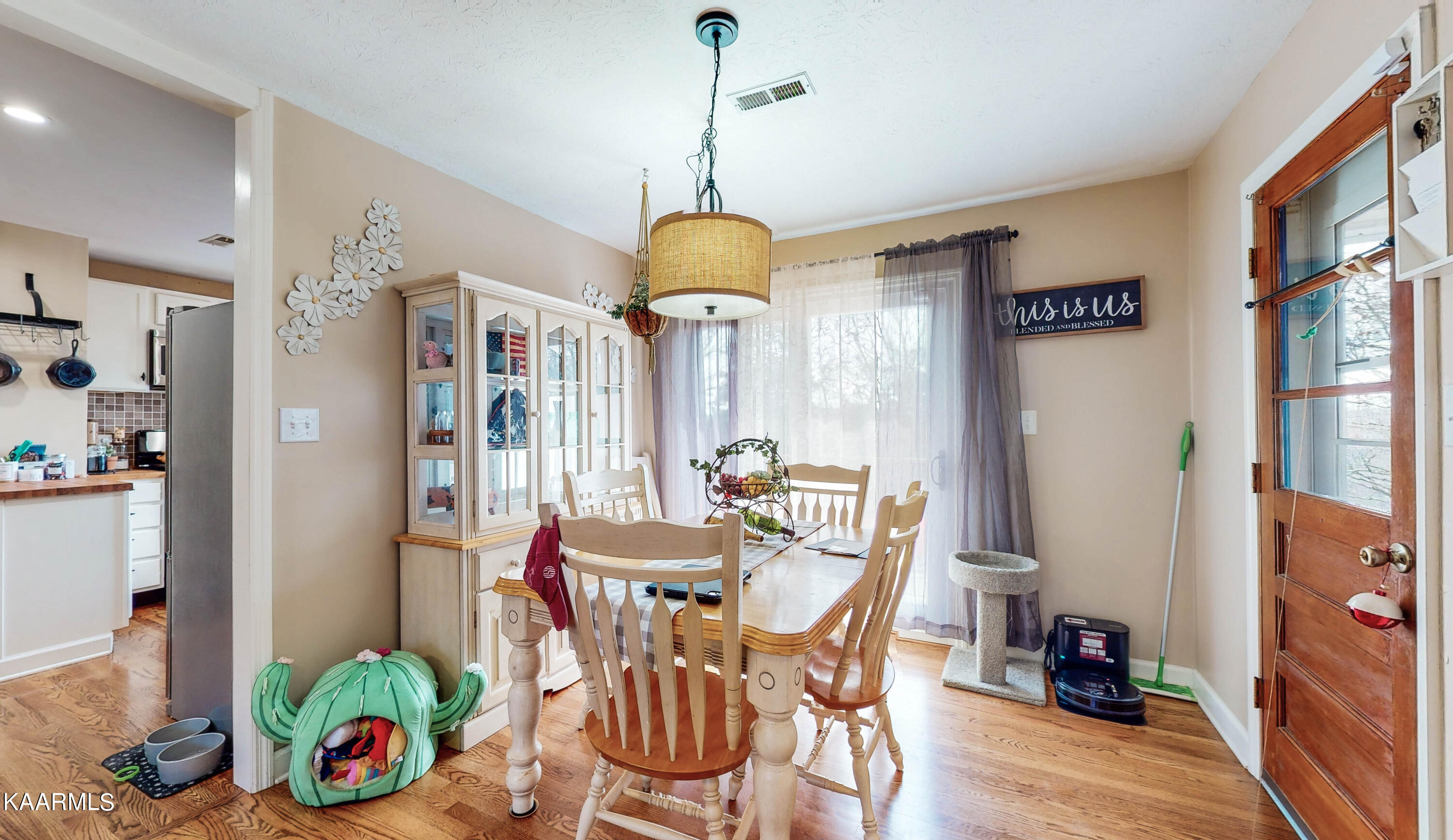 110 Lehigh Lane Oak Ridge, TN 37830 - Photo 9 of 18 110-Lehigh-Ln-02232023_143738