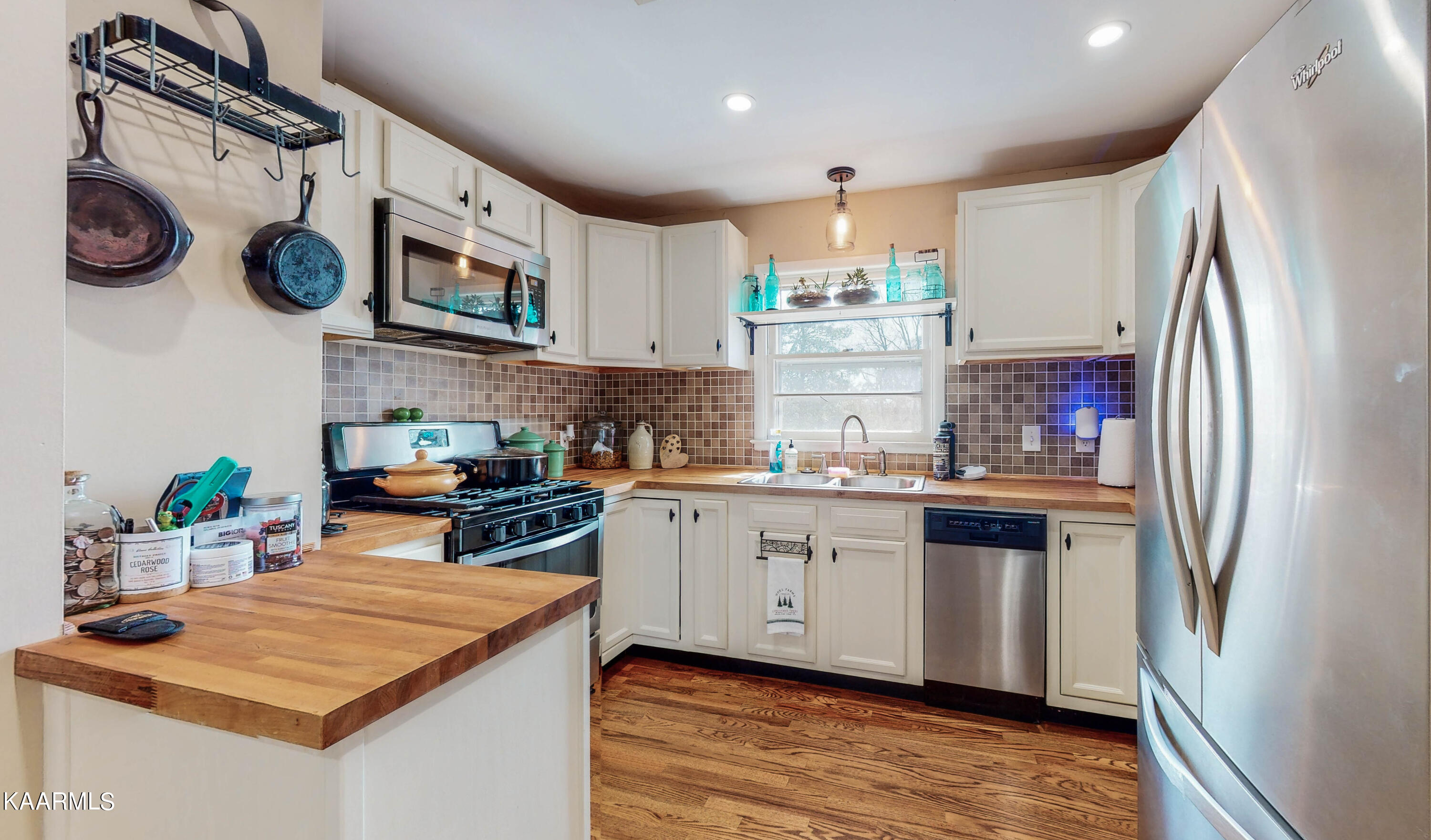 110 Lehigh Lane Oak Ridge, TN 37830 - Photo 10 of 18 110-Lehigh-Ln-02232023_143822