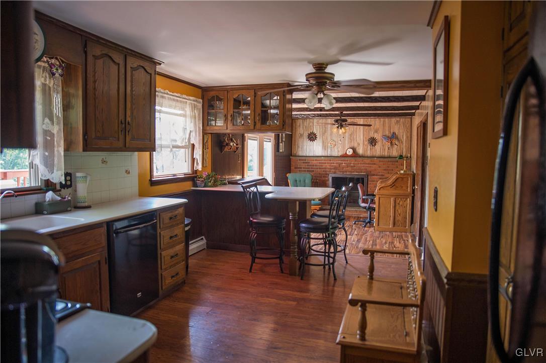 306 Deer Run Road Bechtelsville, PA 19505 - Photo 5 of 29 View from kitchen into family room