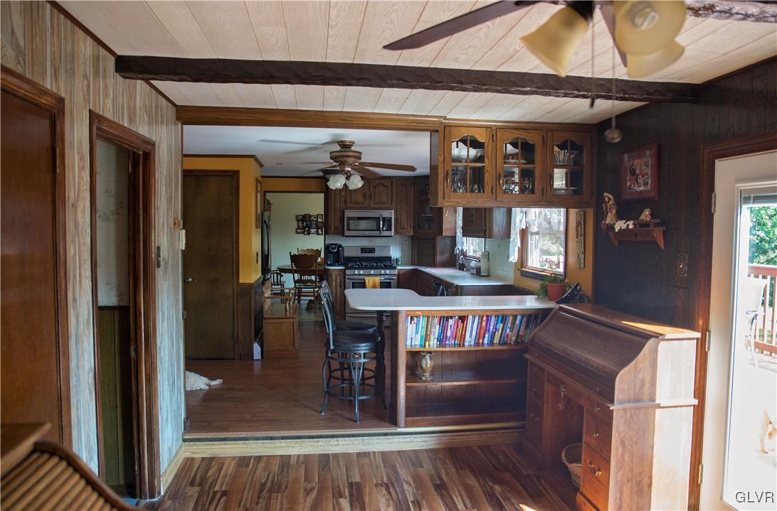 306 Deer Run Road Bechtelsville, PA 19505 - Photo 7 of 29 View from family room into kitchen
