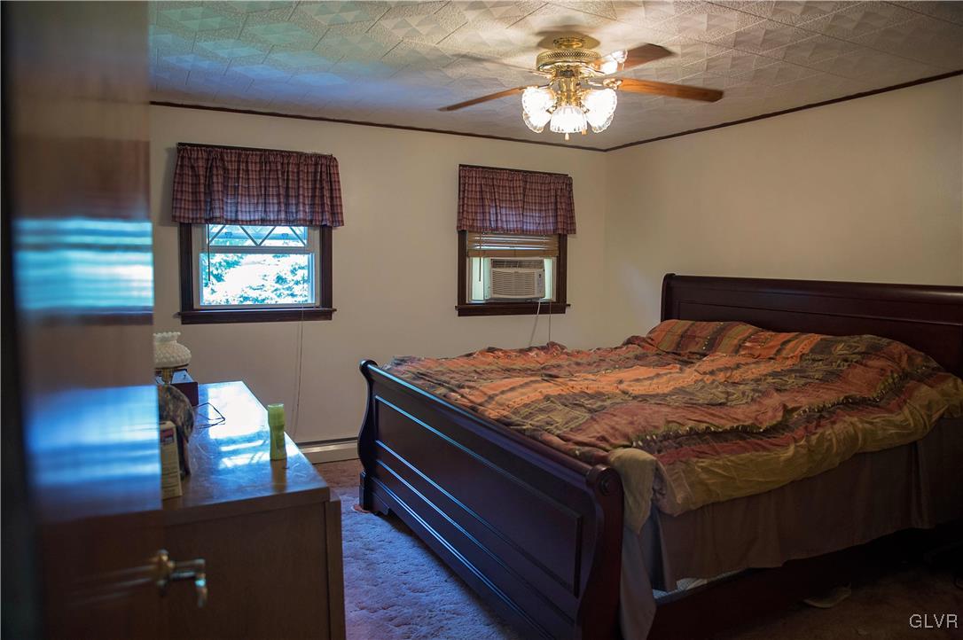 306 Deer Run Road Bechtelsville, PA 19505 - Photo 9 of 29 Master bedroom