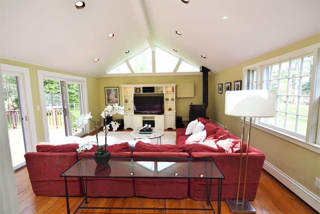 50 Rich Valley Road Wayland, MA 01778 - Photo 10 of 38 Gallery Image 10