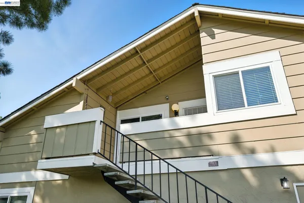 $618,000 | 2102 Galveston Avenue, Unit B, San Jose, CA 95122