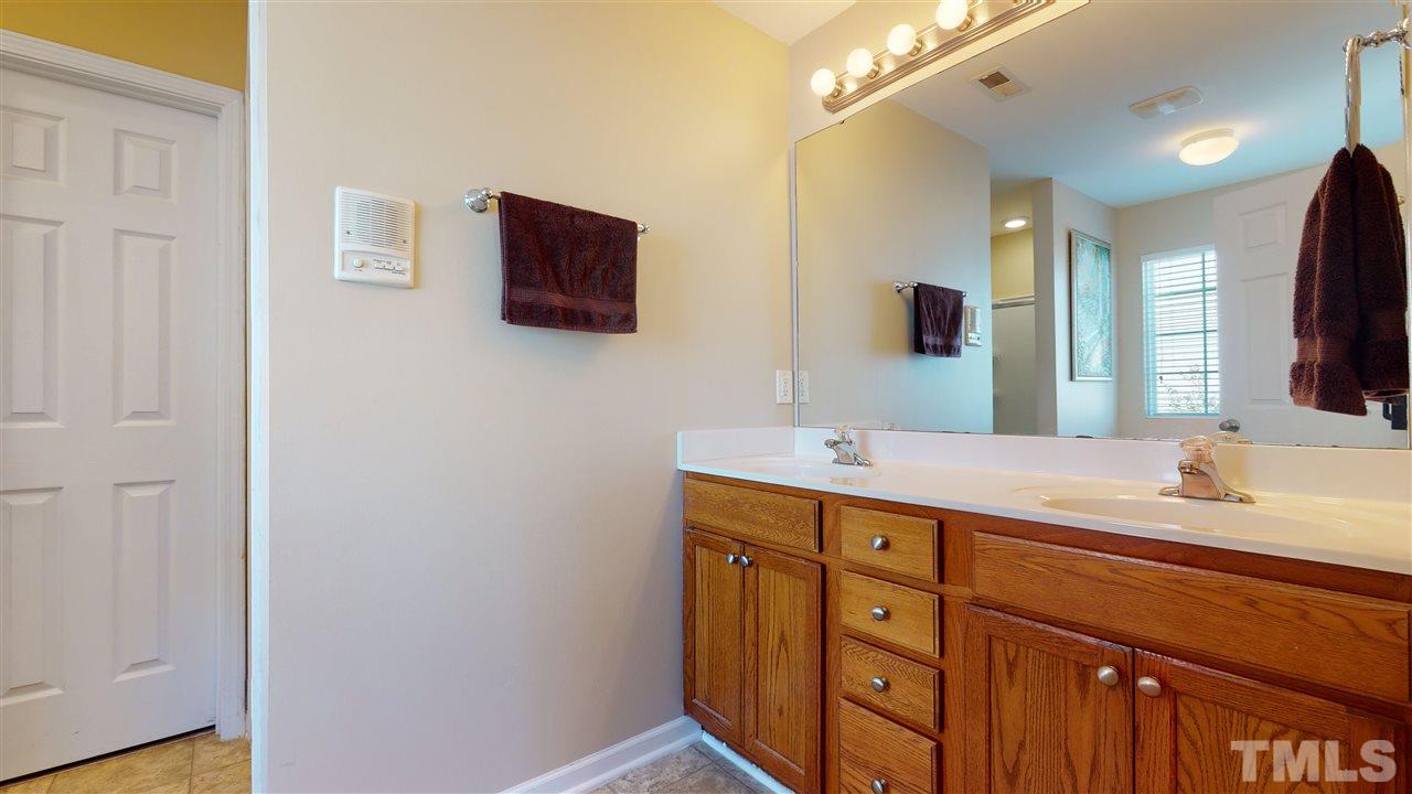 2956 Settle In Lane Raleigh, NC 27614 - Photo 18 of 30 Gallery Image 18