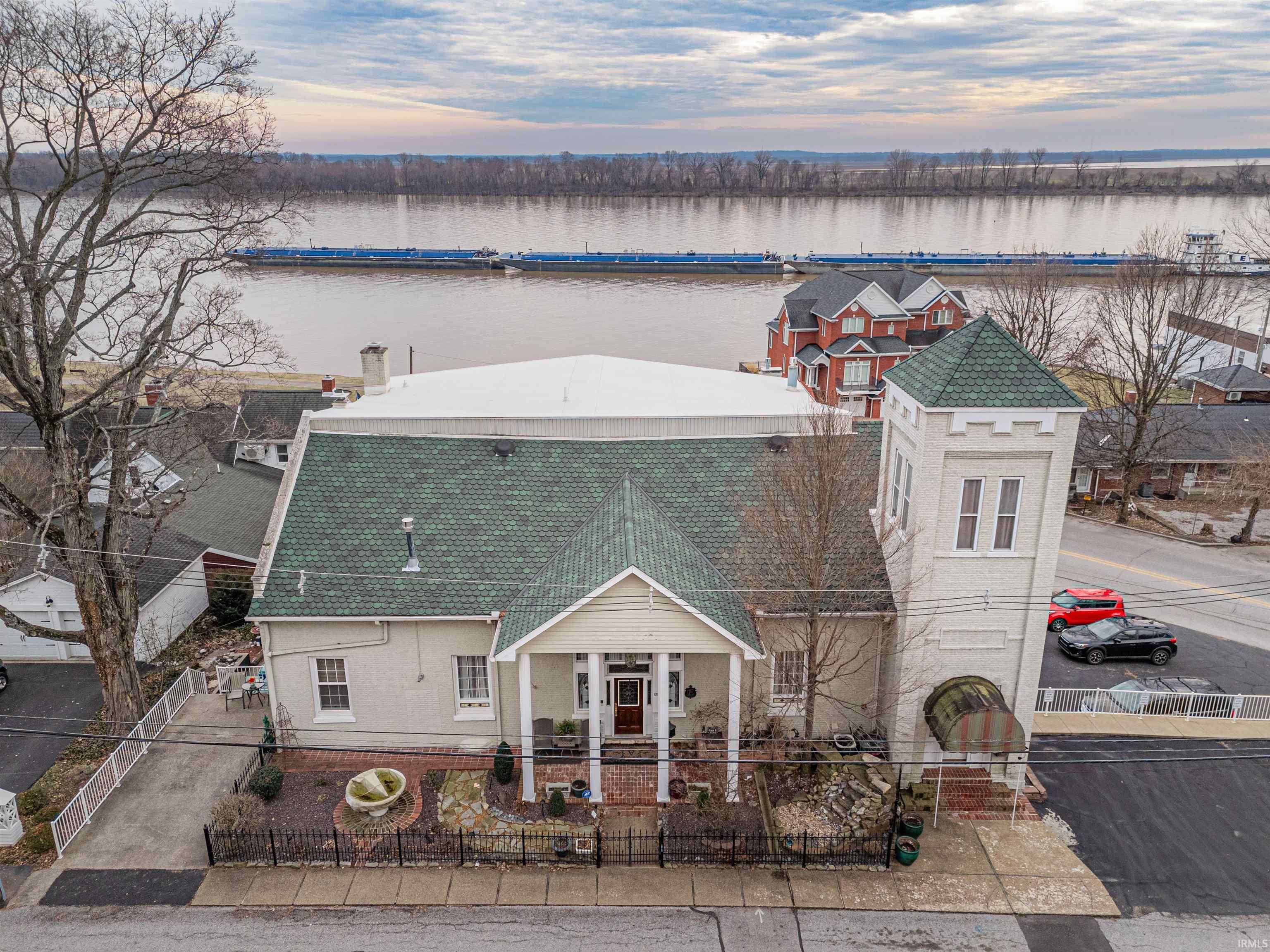 101 East Jennings Street, Unit E Newburgh, IN 47630 - Photo 4 of 36