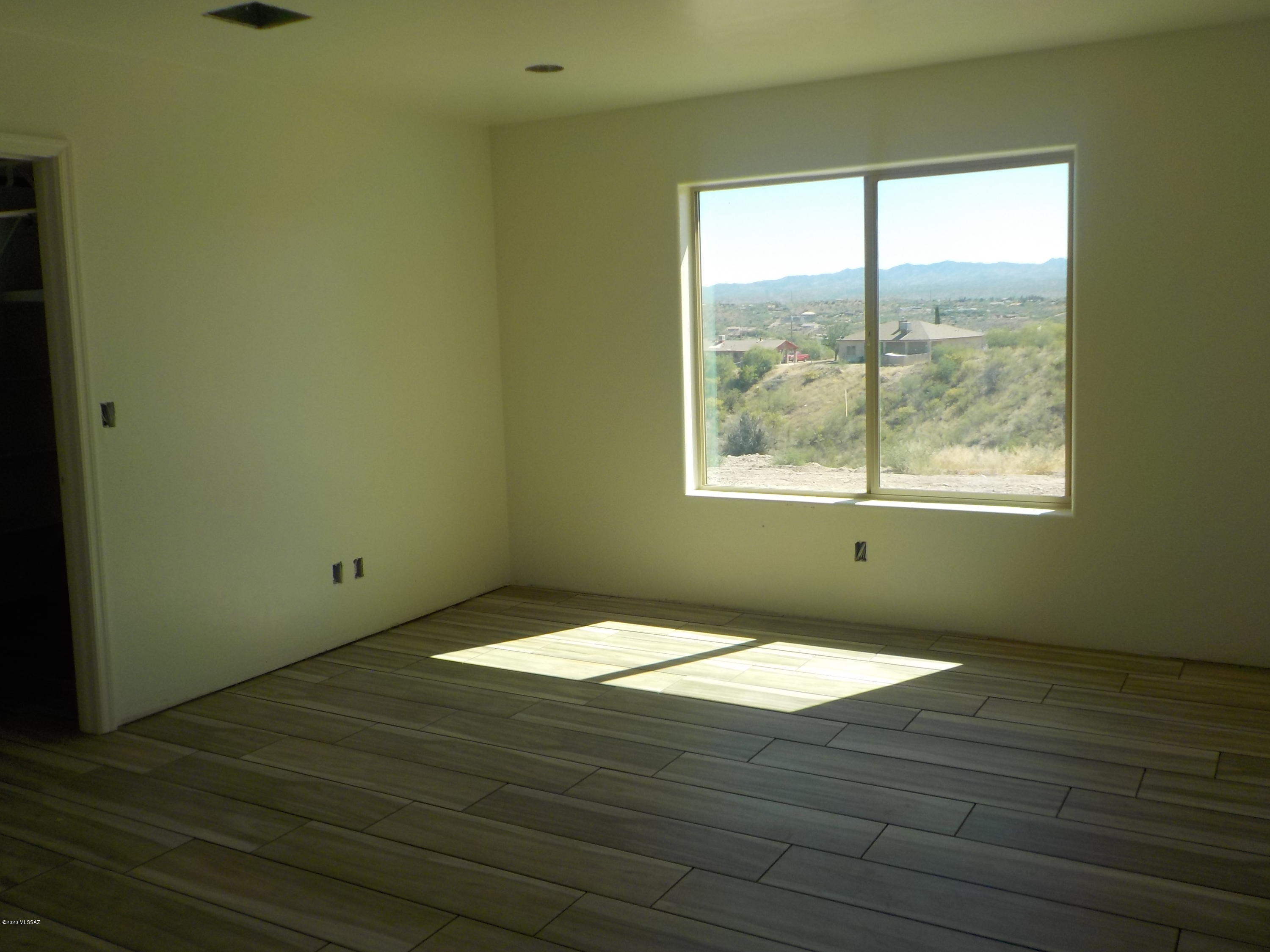 290 Guaymas Court Rio Rico, AZ 85648 - Photo 5 of 13