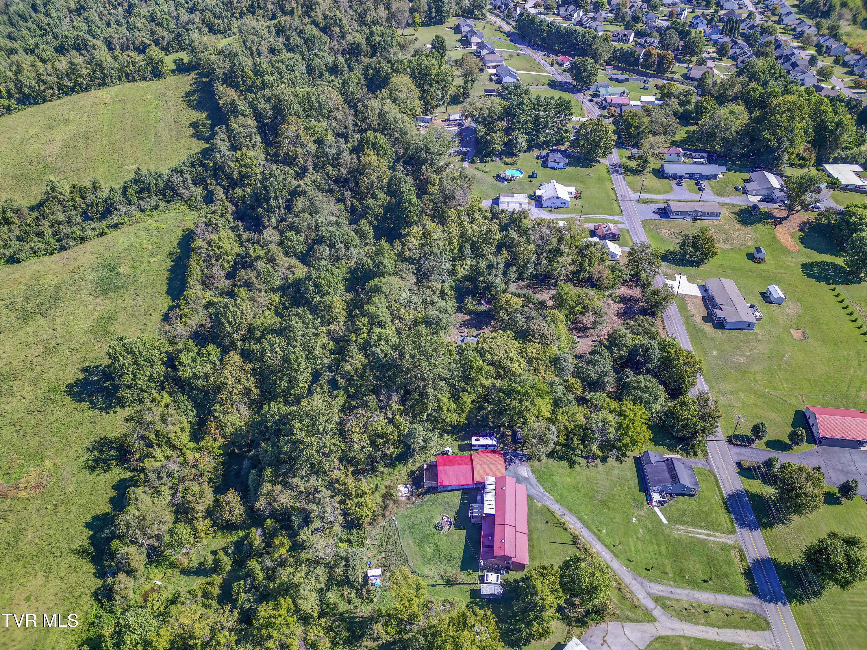 205 Valley Pike Road Bristol, TN 37620 - Photo 22 of 25 205 and 213 Valley Pike Rd (9)