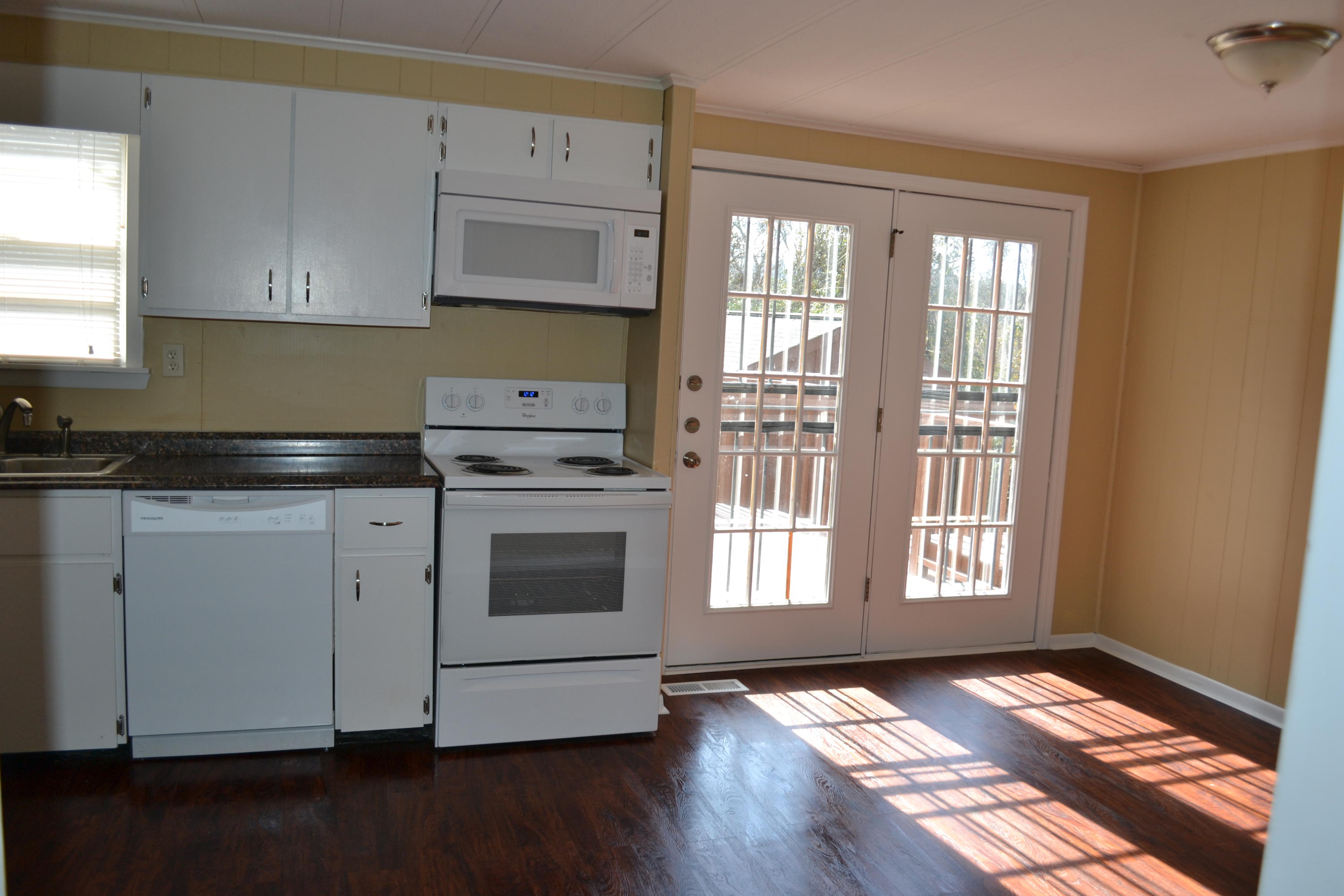 7544 Beaver Ridge Road Knoxville, TN 37931 - Photo 10 of 25 Kitchen (2)