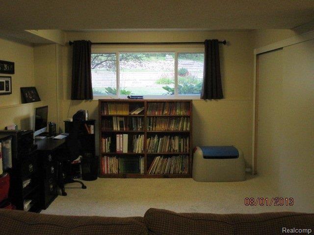 260 Gunder Court Rochester, MI 48309 - Photo 25 of 46 LIBRARY AREA OFF FAMILY ROOM