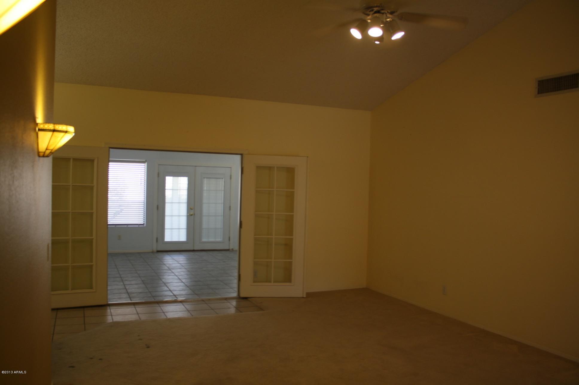 2746 East Rockledge Road Phoenix, AZ 85048 - Photo 11 of 39 12-9-13 (42)