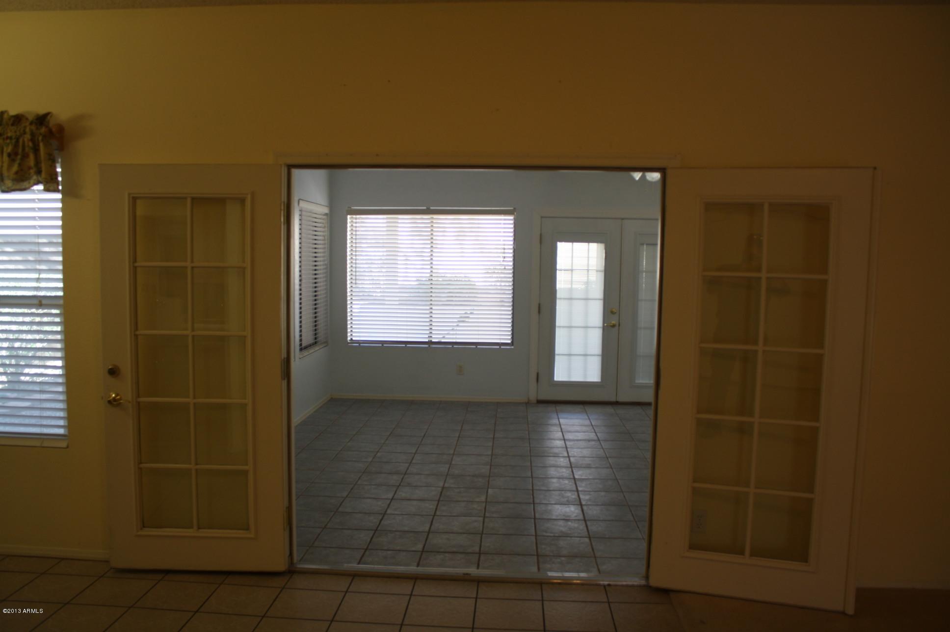 2746 East Rockledge Road Phoenix, AZ 85048 - Photo 15 of 39 12-9-13 (47)