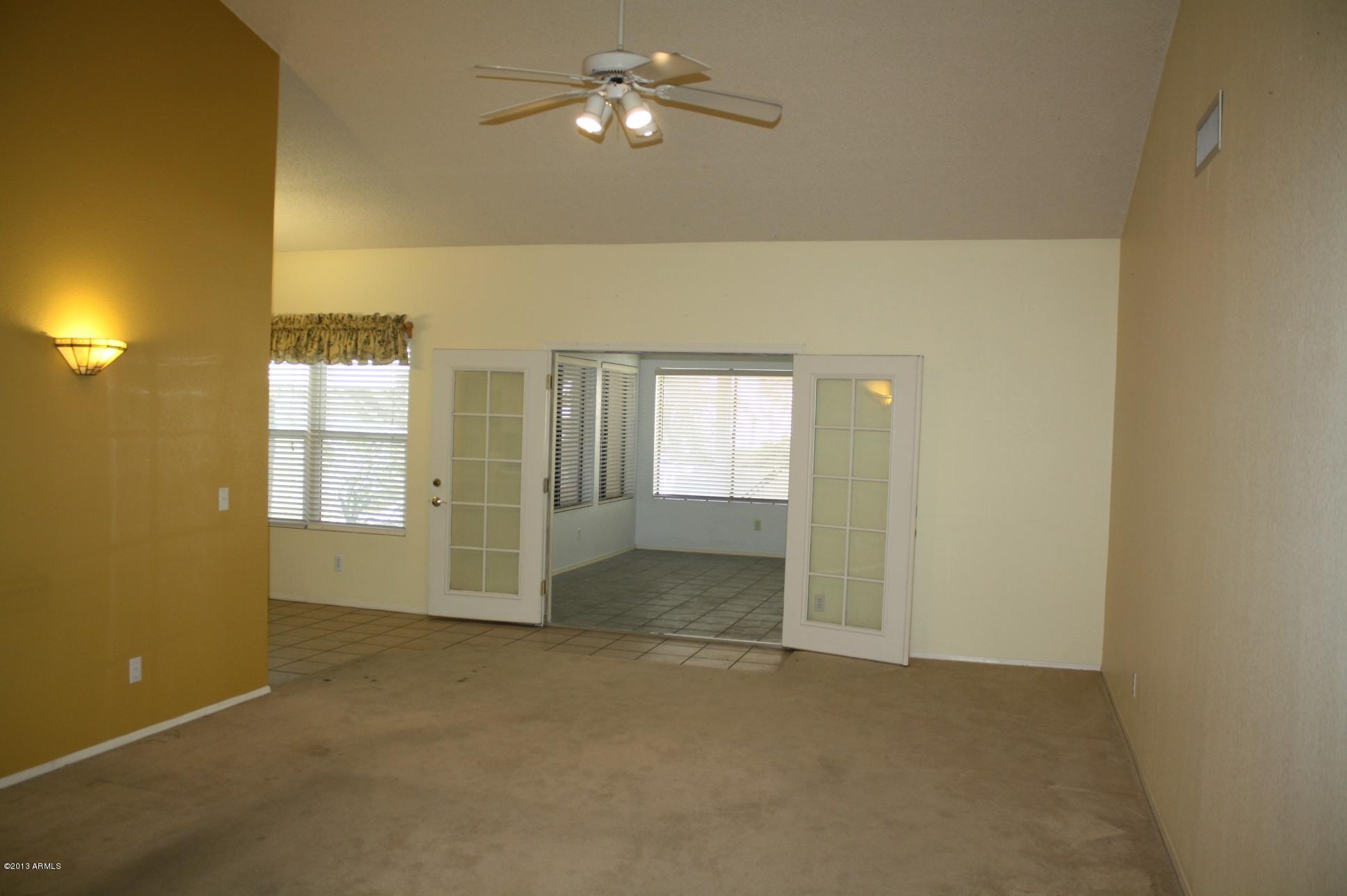 2746 East Rockledge Road Phoenix, AZ 85048 - Photo 9 of 39 12-9-13 (38)