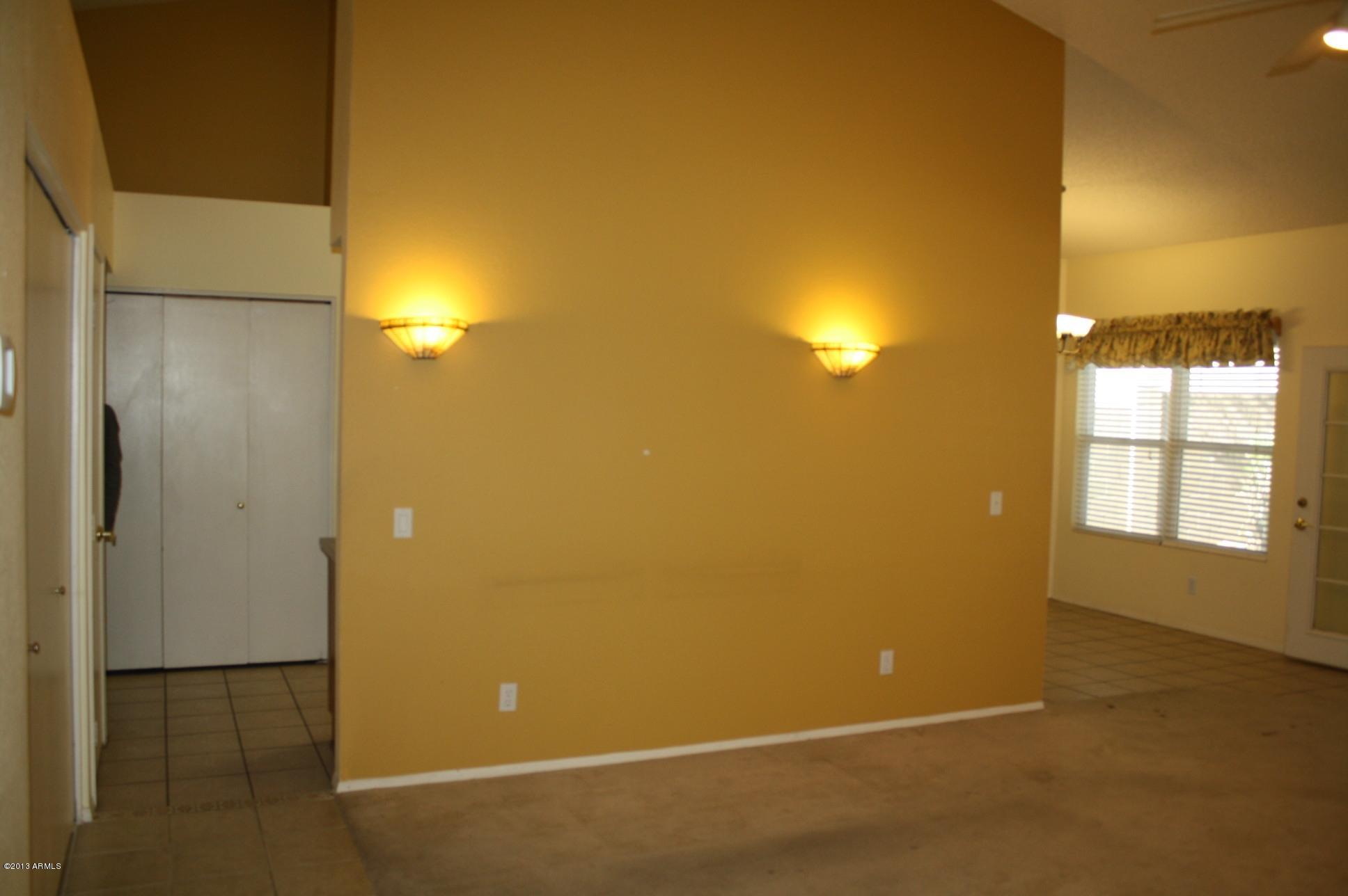 2746 East Rockledge Road Phoenix, AZ 85048 - Photo 10 of 39 12-9-13 (40)