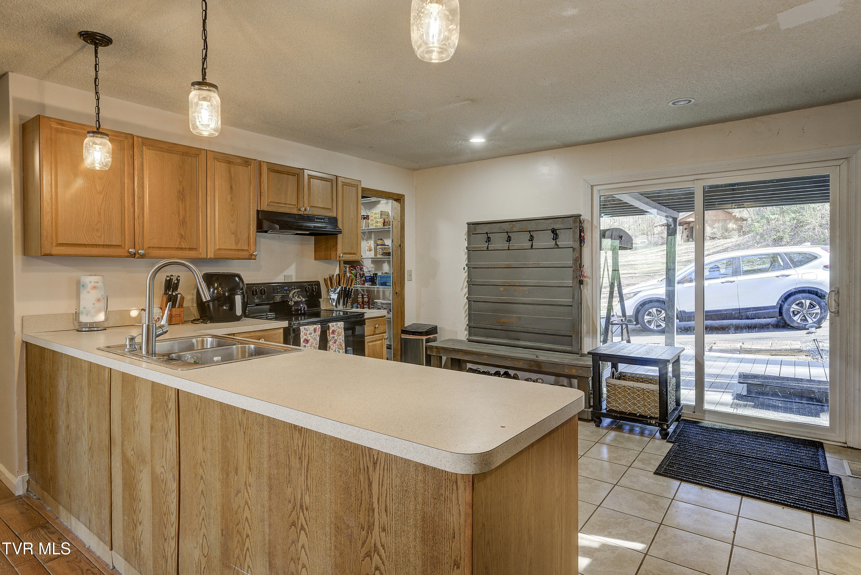 124 Ogle Road Unicoi, TN 37692 - Photo 14 of 53 OgleRd--8