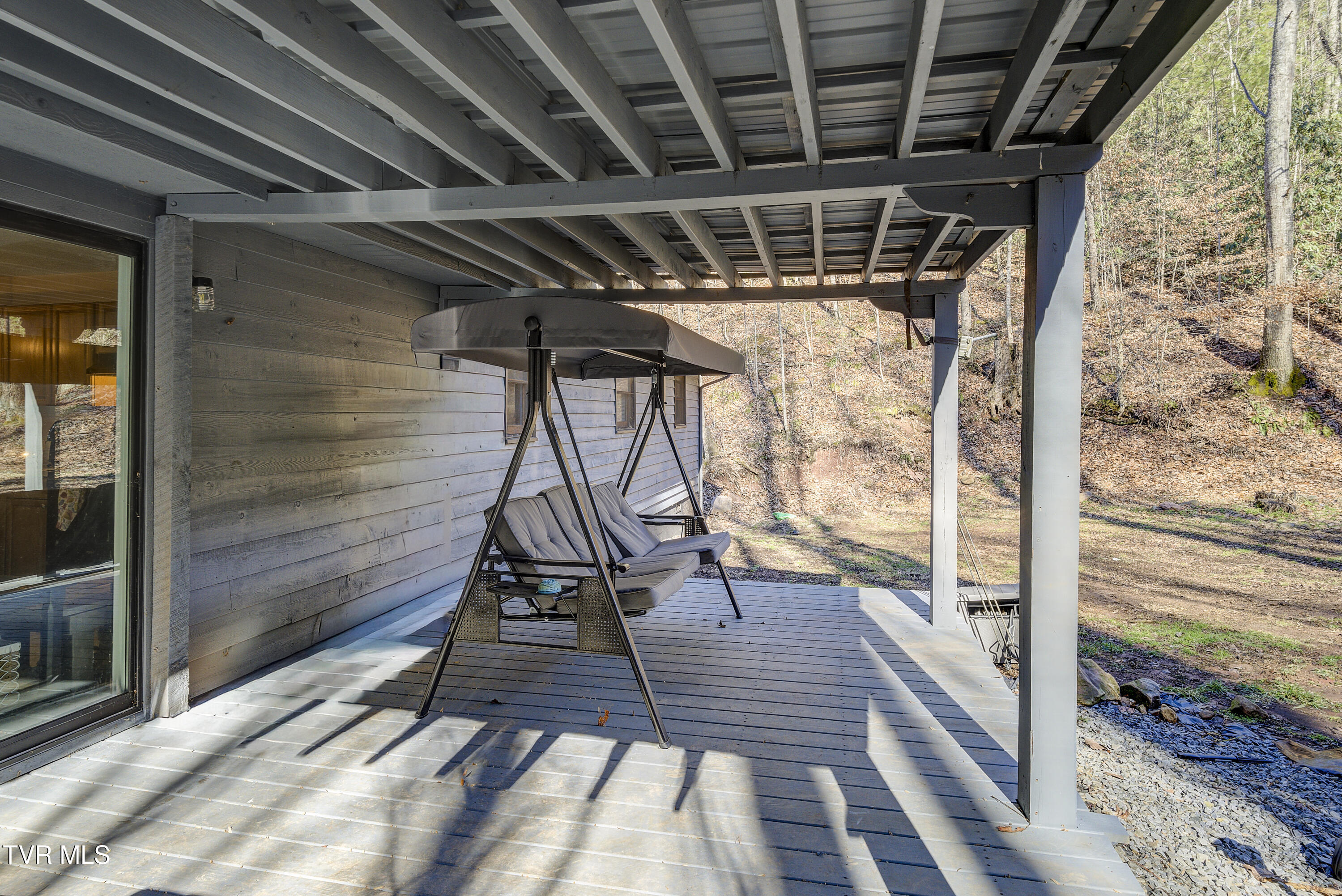 124 Ogle Road Unicoi, TN 37692 - Photo 3 of 53 OgleRd--28