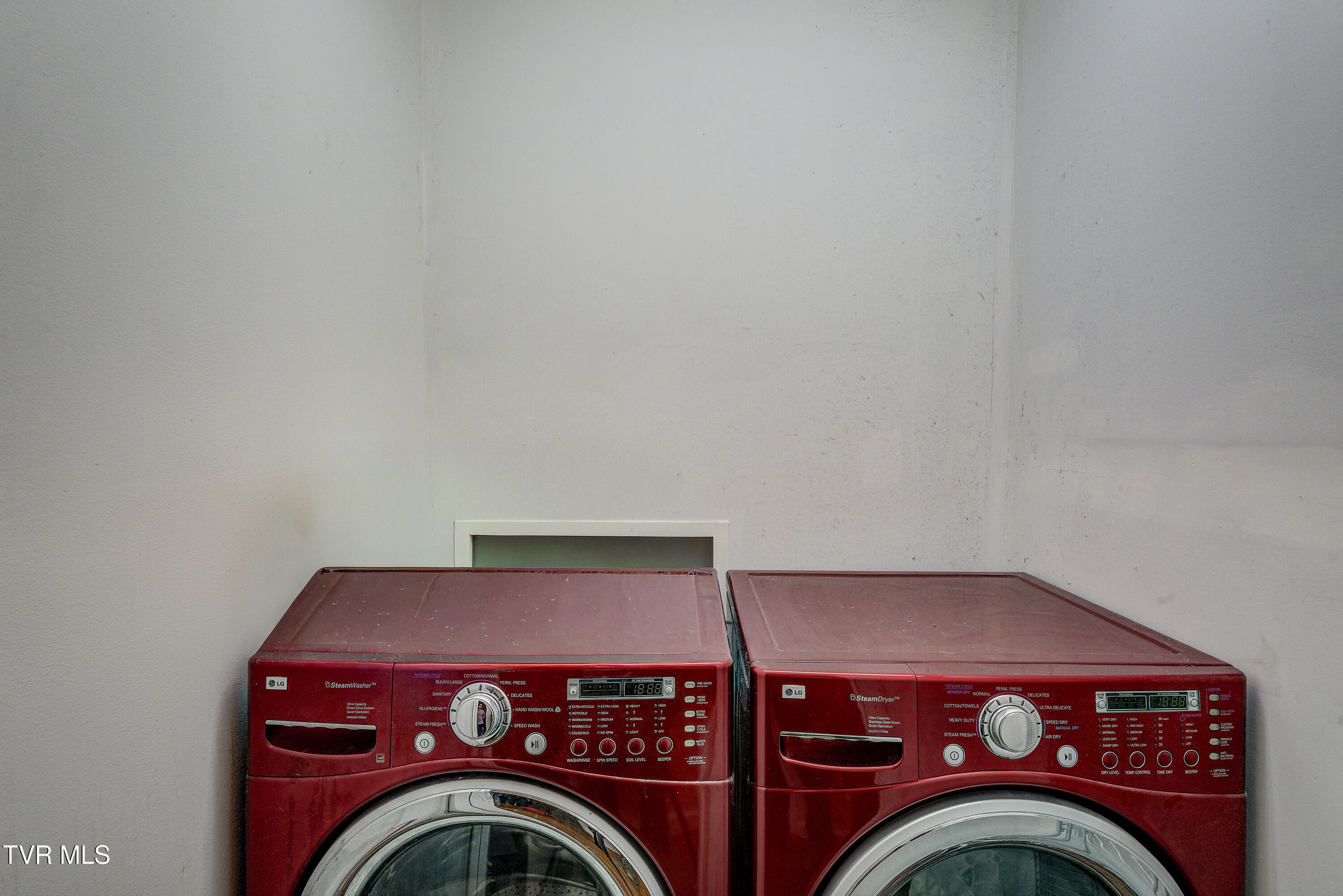 124 Ogle Road Unicoi, TN 37692 - Photo 32 of 53 OgleRd--26