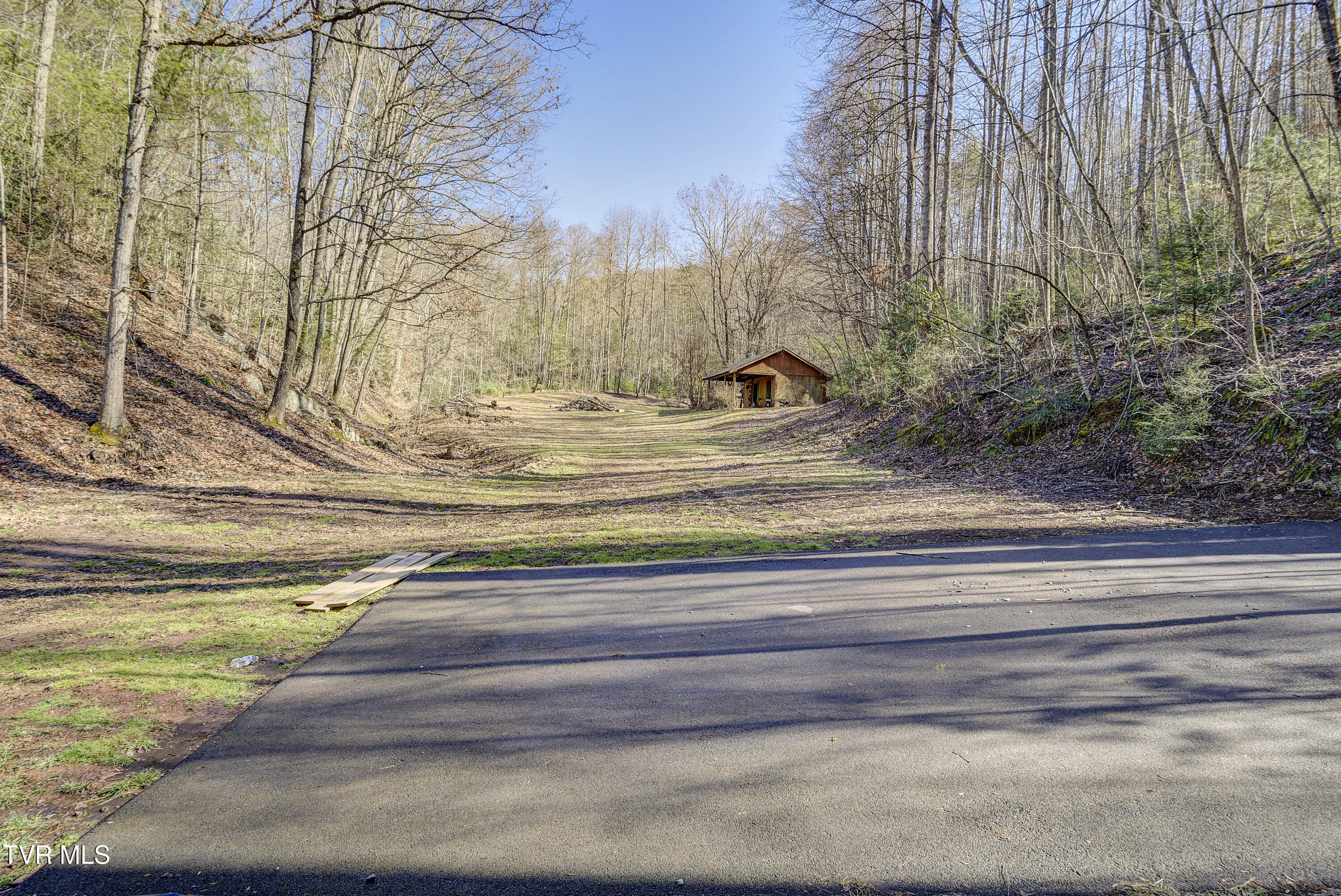 124 Ogle Road Unicoi, TN 37692 - Photo 43 of 53 OgleRd--29