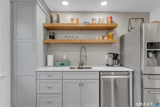 $999,900 | 1 Beamon Meadow Place, Old Saybrook, CT 06475