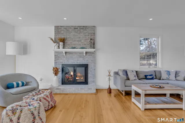 $999,900 | 1 Beamon Meadow Place, Old Saybrook, CT 06475