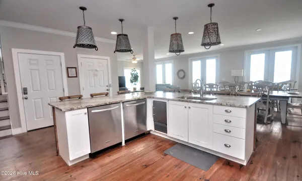 $3,425,000 | 140 East 1st Street, Ocean Isle Beach, NC 28469