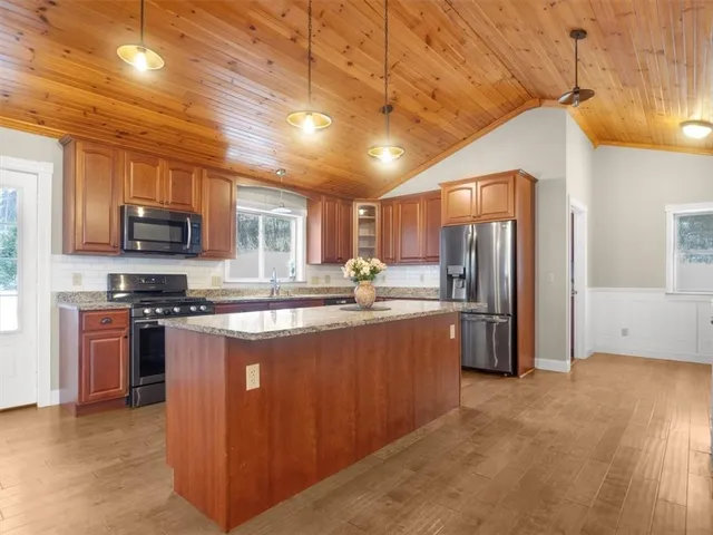 $555,000 | 4700 State Rte 21, Canandaigua Town, NY 14424