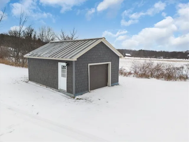 $555,000 | 4700 State Rte 21, Canandaigua Town, NY 14424