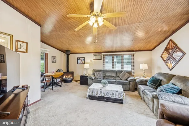 $425,000 | 1601 Burmont Road, Drexel Hill, PA 19026