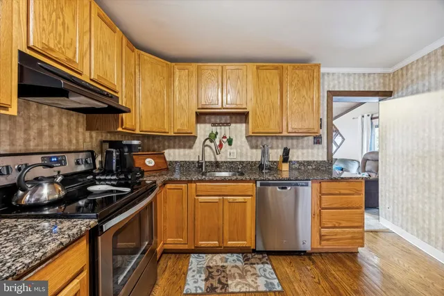 $425,000 | 1601 Burmont Road, Drexel Hill, PA 19026