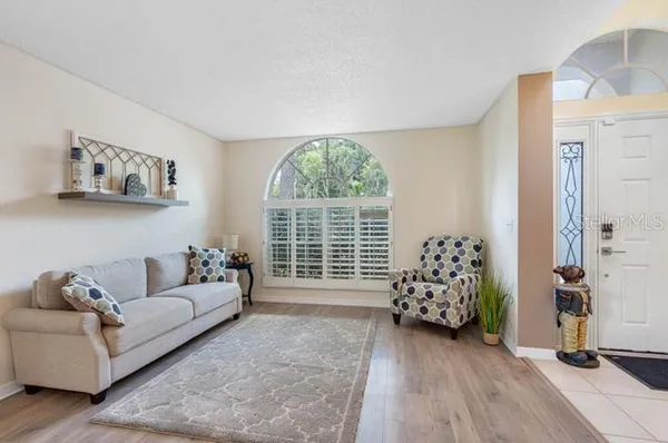 $3,500 | 2301 Millcreek Court, Valrico, FL 33596