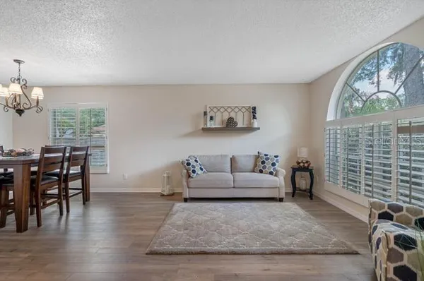 $3,500 | 2301 Millcreek Court, Valrico, FL 33596