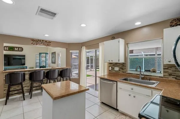 $3,500 | 2301 Millcreek Court, Valrico, FL 33596