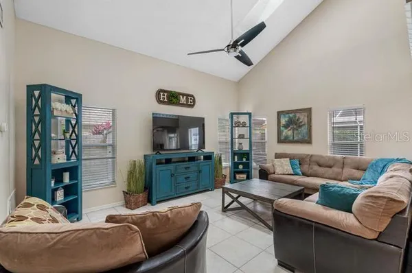 $3,500 | 2301 Millcreek Court, Valrico, FL 33596