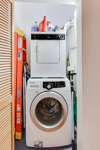 $2,495 | 1250 West Van Buren Street, Unit 607, Chicago, IL 60607