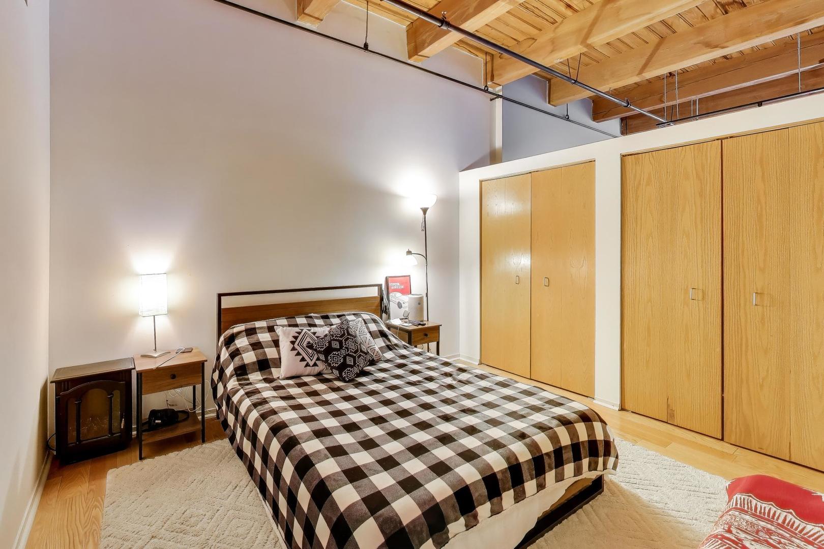 1250 West Van Buren Street, Unit 607 Chicago, IL 60607 - Photo 8 of 15