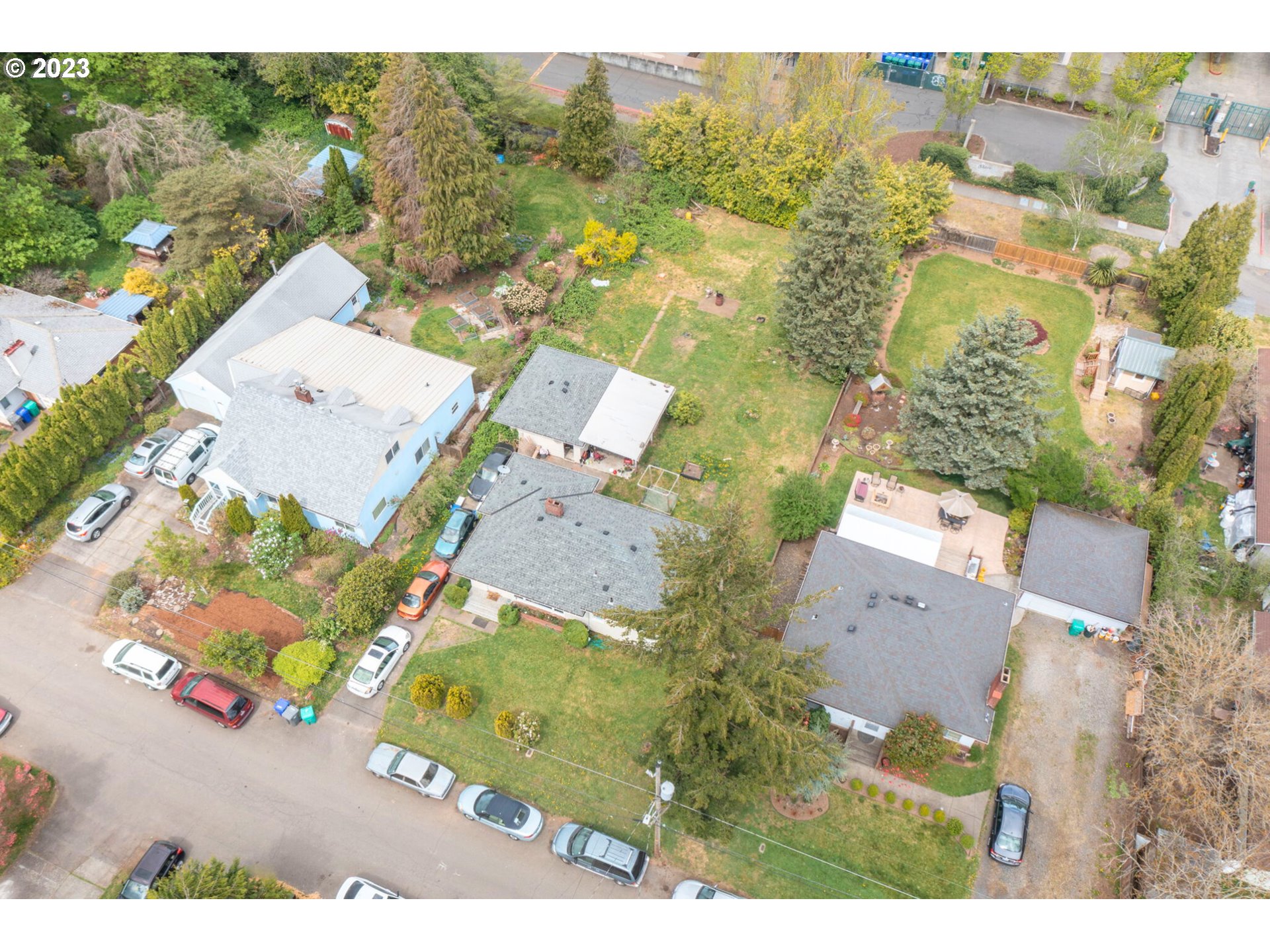 11915 Northeast Couch St