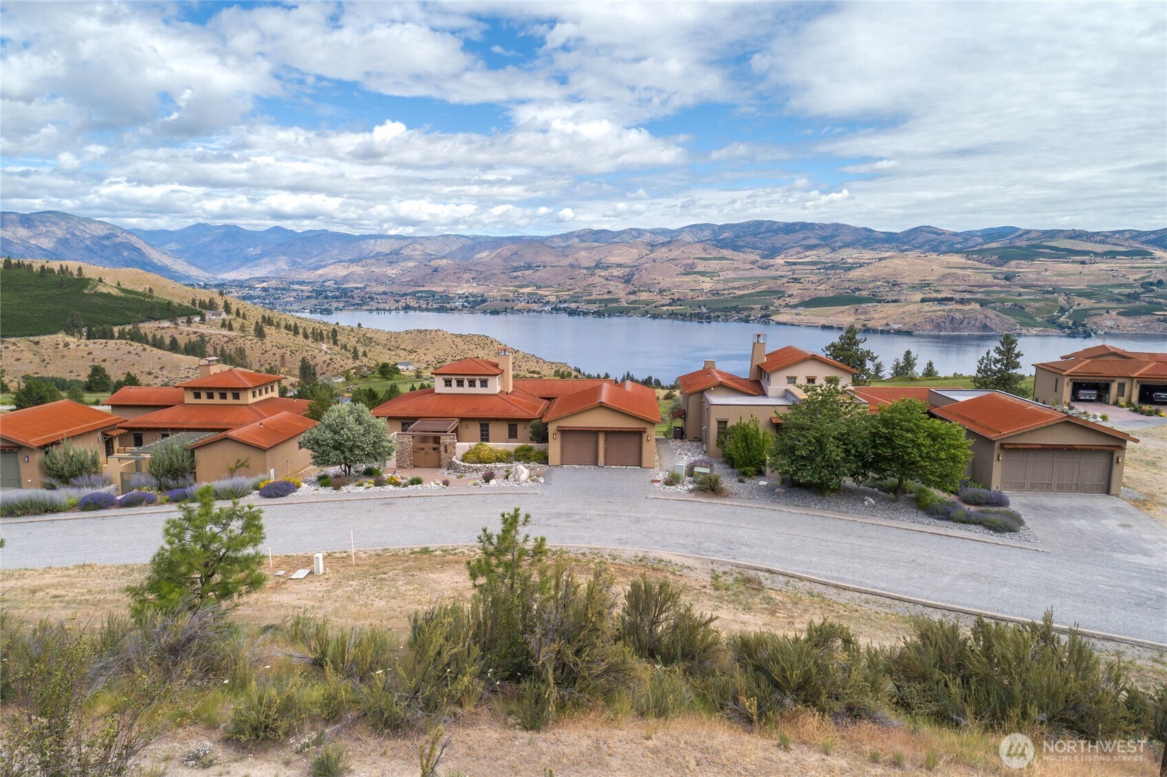 227 Bandera Way Chelan, WA 98816 - Photo 5 of 10