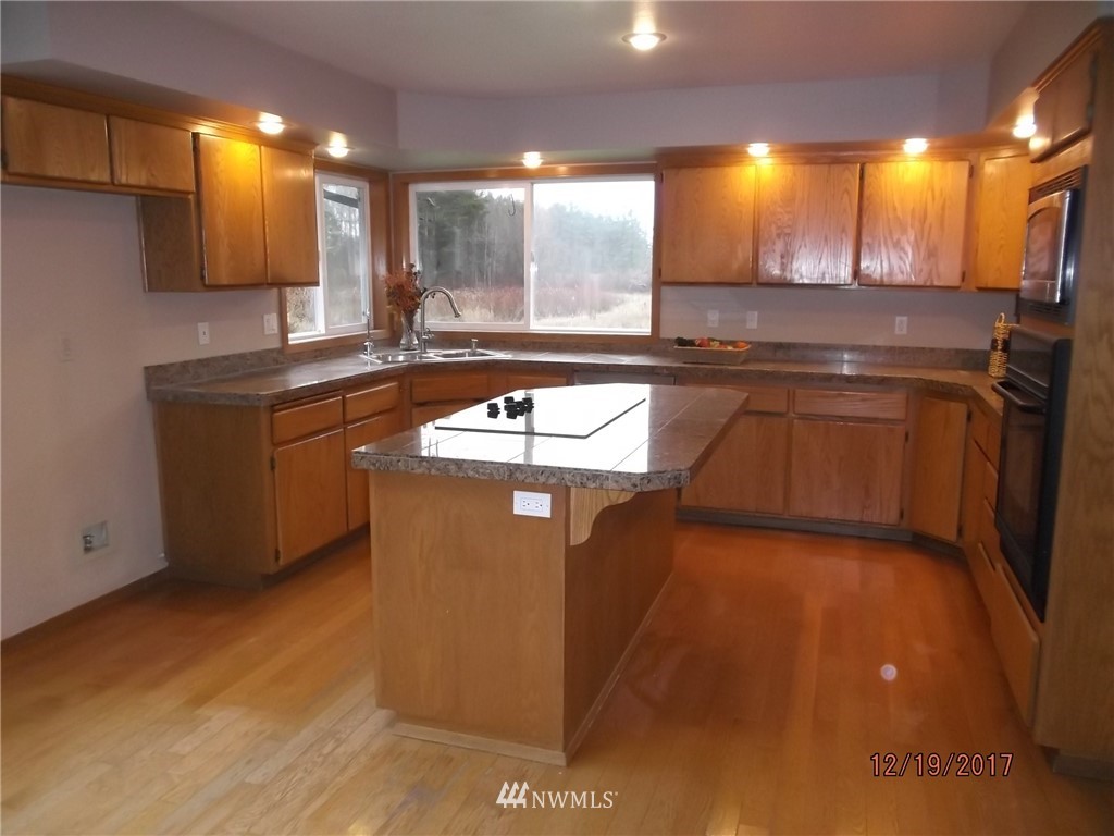1150 West Waterloo Road Oak Harbor, WA 98277 - Photo 10 of 25 Gallery Image 10