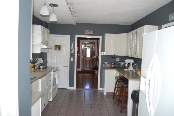 9 Bayfield Road Quincy, MA 02171 - Photo 3 of 29 Gallery Image 3