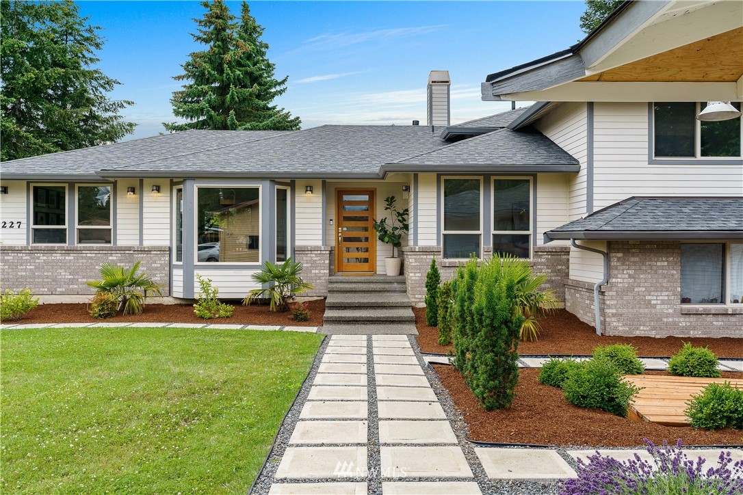 227 Union Avenue Southeast Renton, WA 98059 - Photo 2 of 39 Gallery Image 2