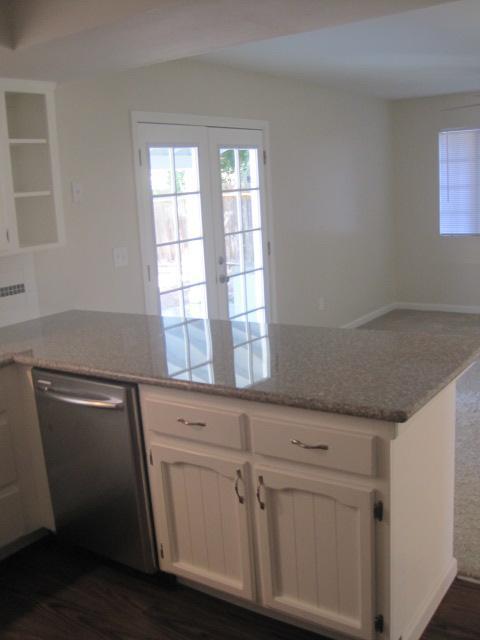241 North Ruth Street Porterville, CA 93257 - Photo 6 of 21 New granite countertops in kitchen