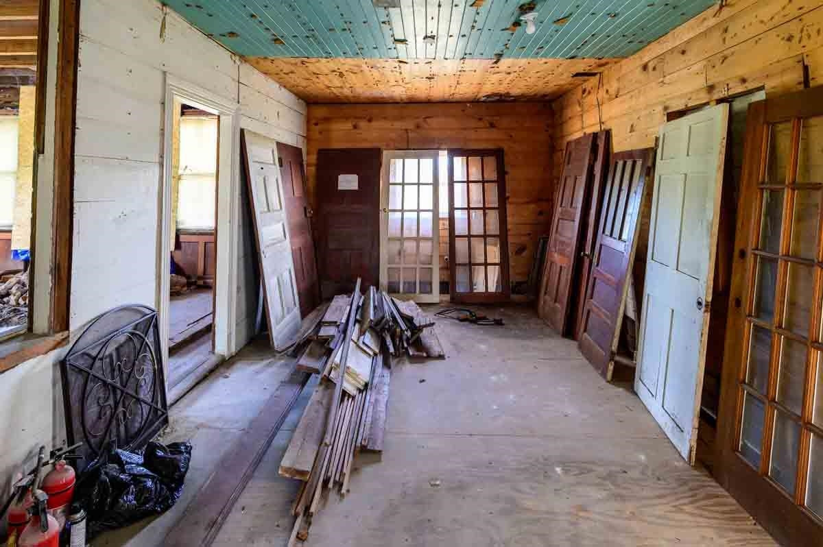 4976 Ross West Road Dunn, NC 28334 - Photo 4 of 20 a view of a room with gym equipment